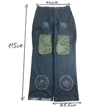 Lade das Bild in den Galerie-Viewer, Spiral Cargo Pants
